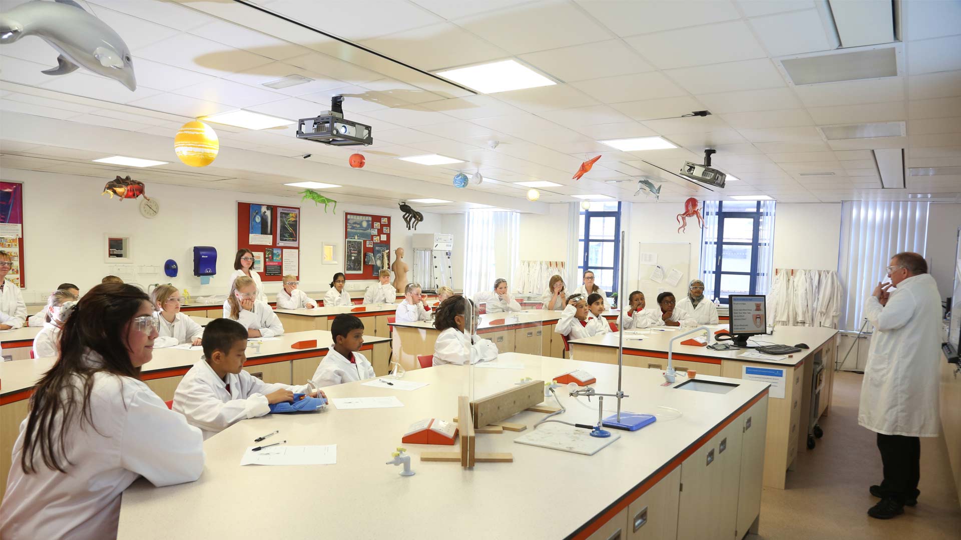 SEPD Science Lab with primary age students